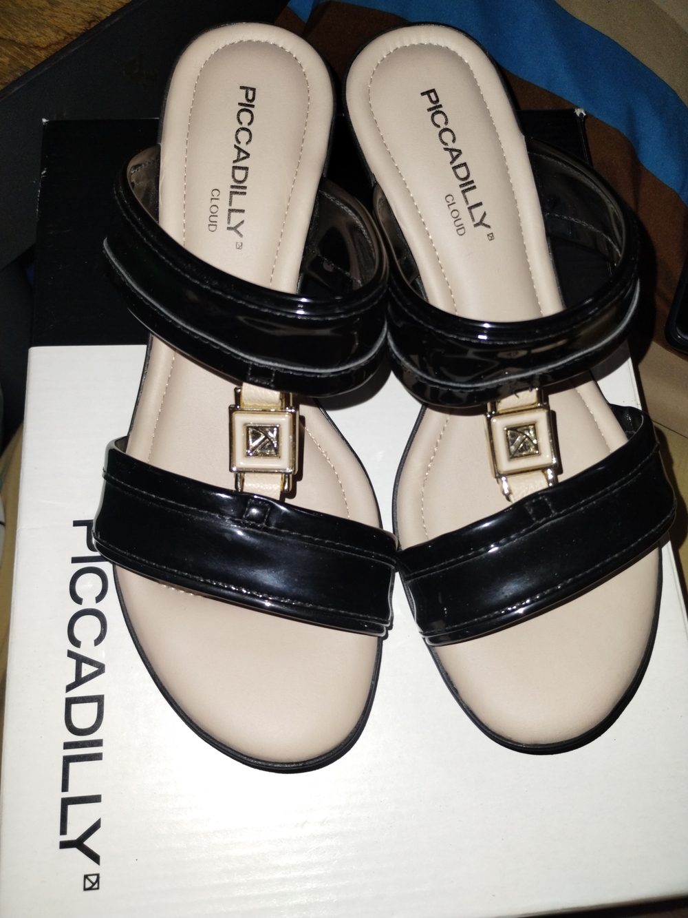 Piccadilly Black Patent Slide Sandals - Women's Comfort